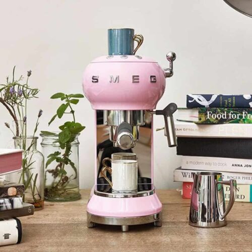 Máy pha cafe màu hồng Smeg ECF01PKEU 535.43.656